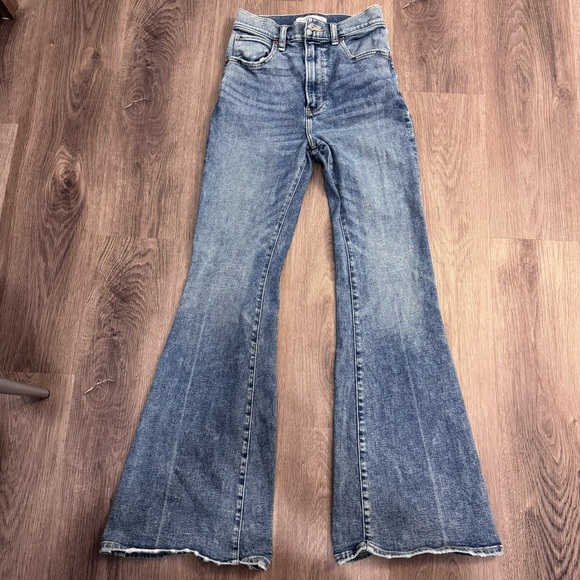 Abercrombie & Fitch Denim - 🌼DISCOUNTED Abercrombie &Fitch the flare ultra high rise Size 25 great condition